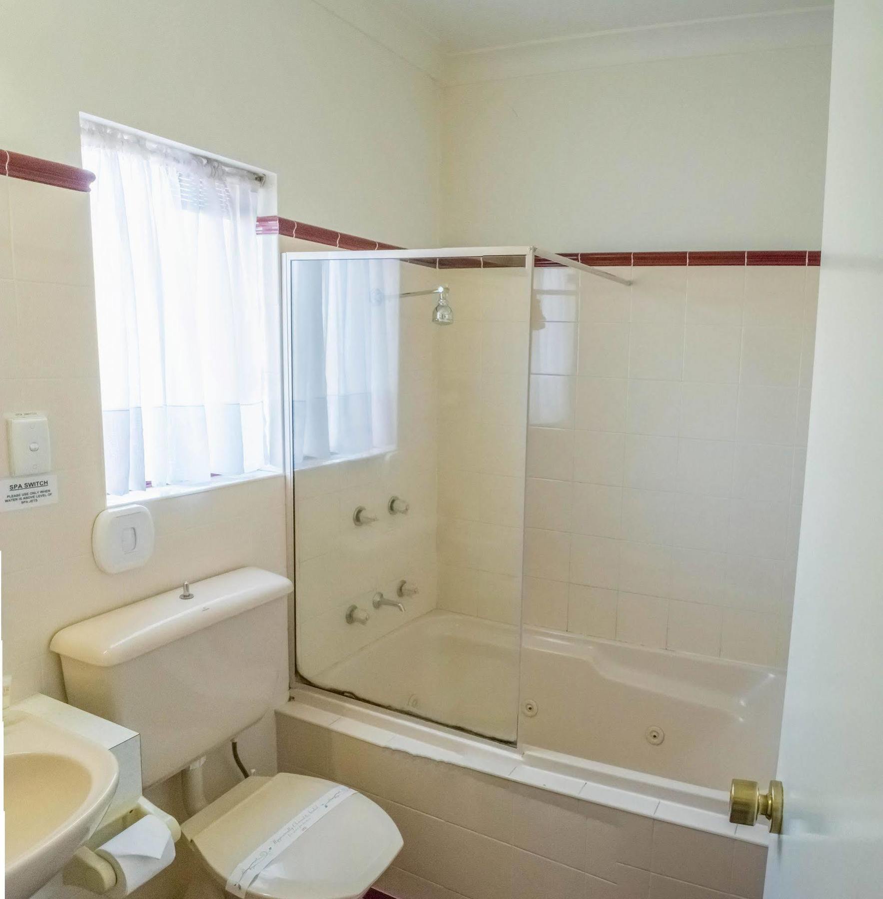 Narrandera Club Motor Inn Extérieur photo