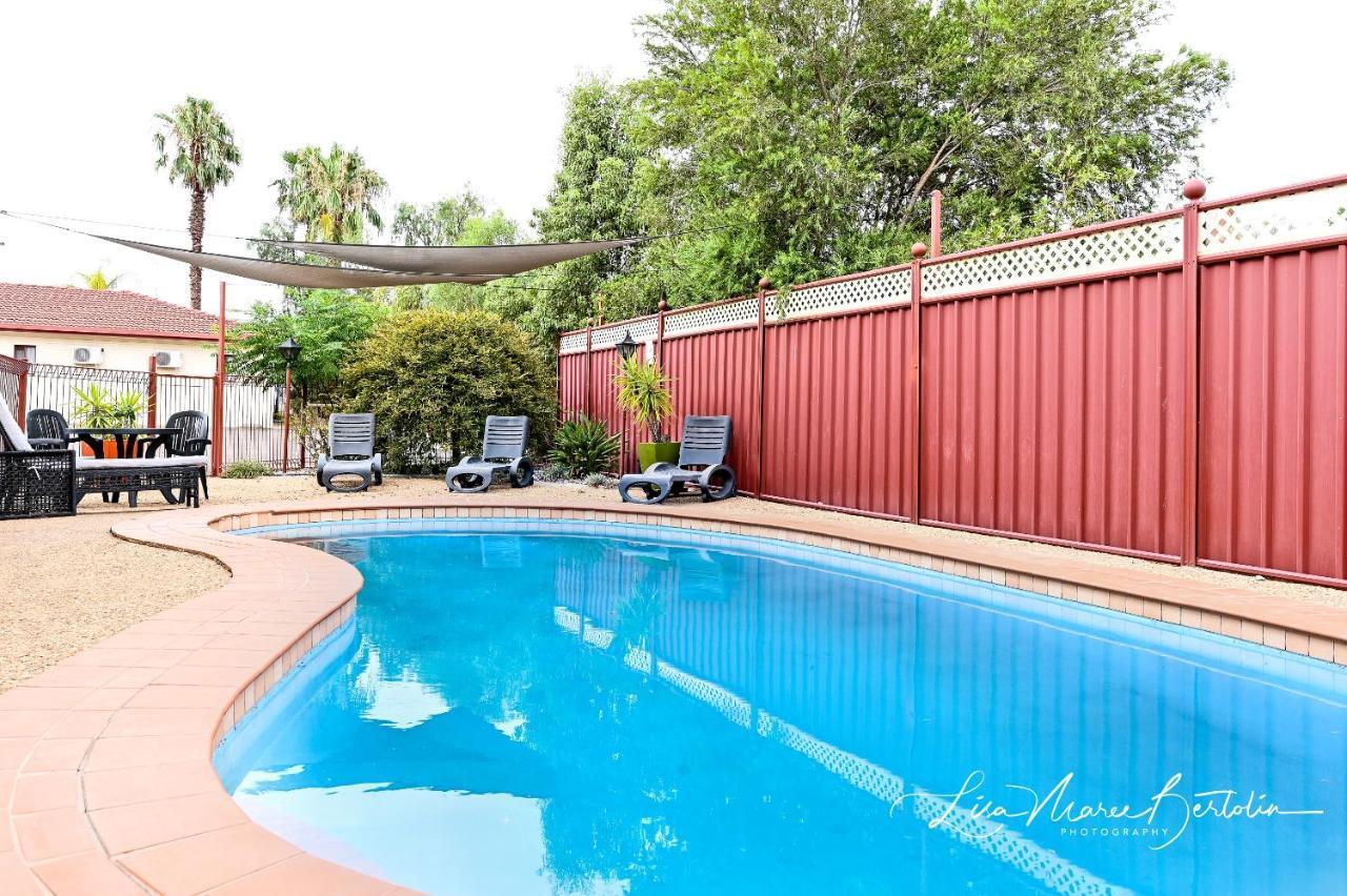 Narrandera Club Motor Inn Extérieur photo