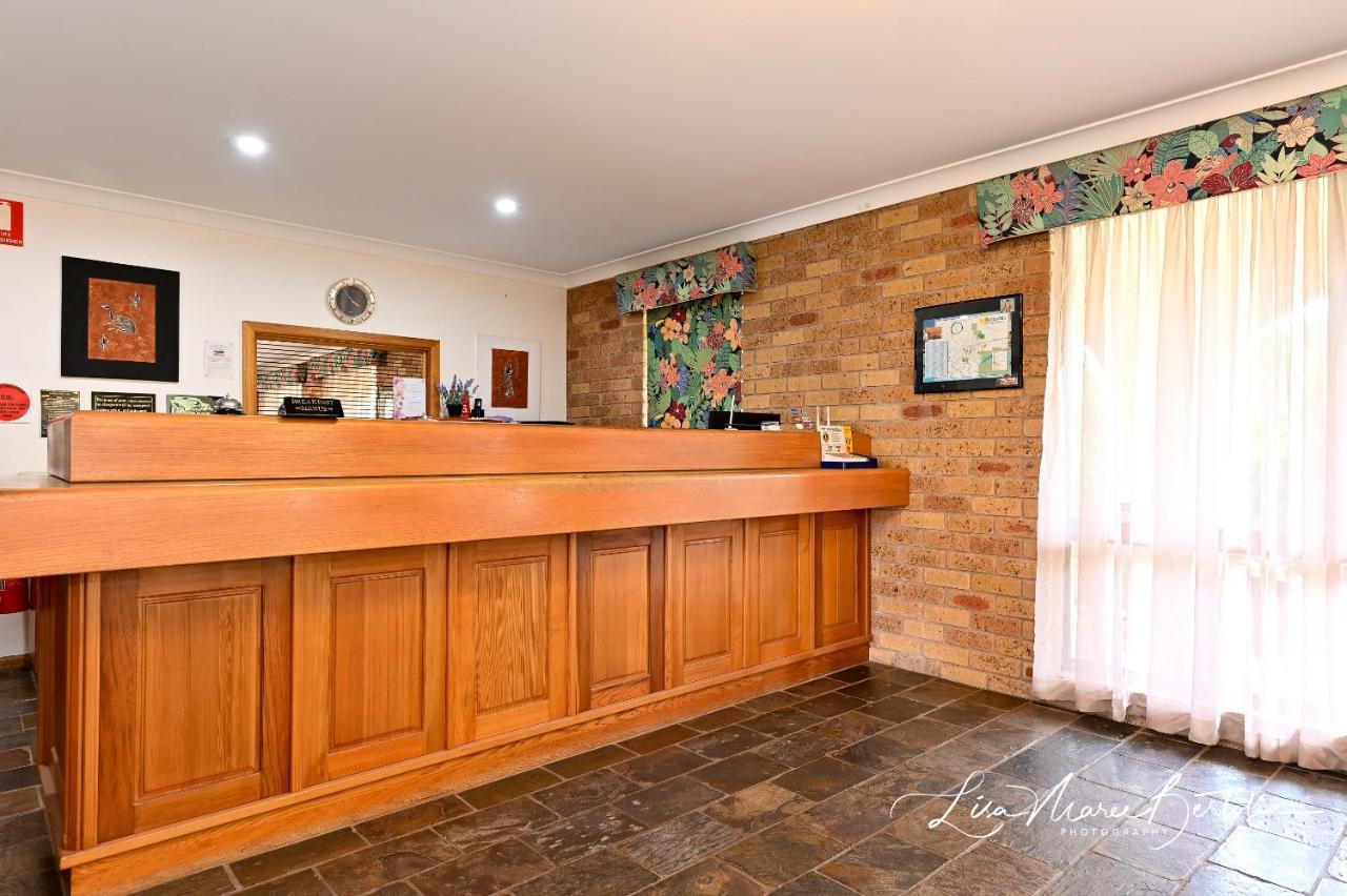 Narrandera Club Motor Inn Extérieur photo