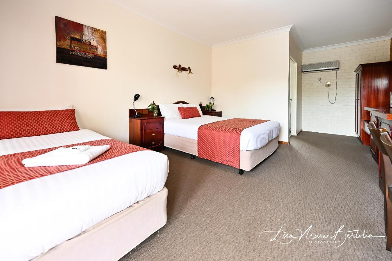 Narrandera Club Motor Inn Extérieur photo